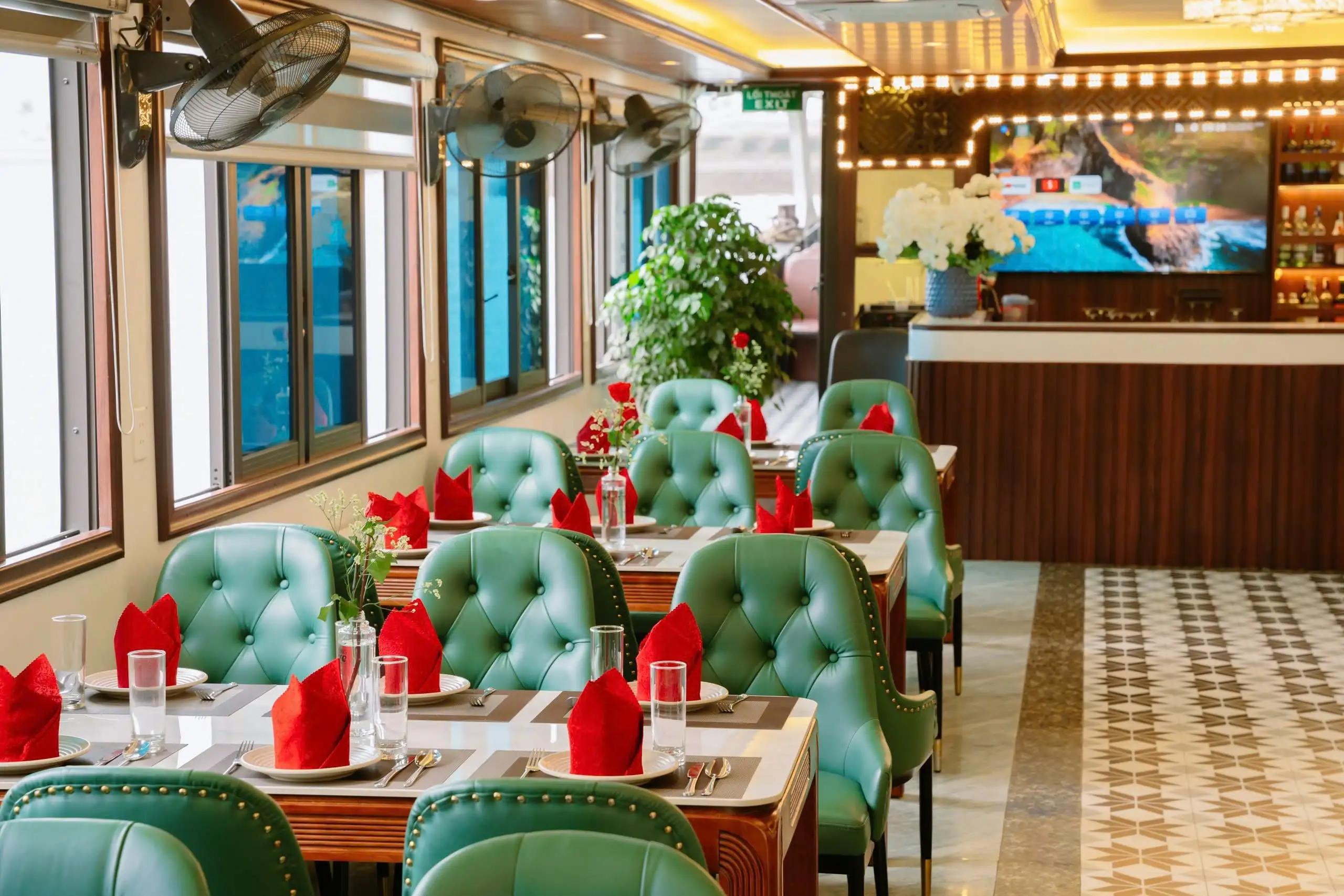 HA NOI – HA LONG – SURPRISING GROTTO – LUON CAVE  – TITOP ISLAND- HANOI